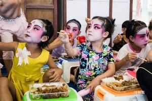 8年，这和那不得不说的8个中国故事