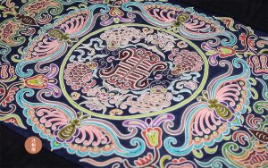 绣花藏马尾，里面竟是这样的故事