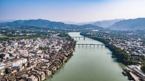 梅州：逢山必有客，有客就有歌