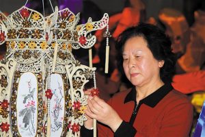 佛山彩灯：一盏灯两代人，灯色里，尽是佛山情怀